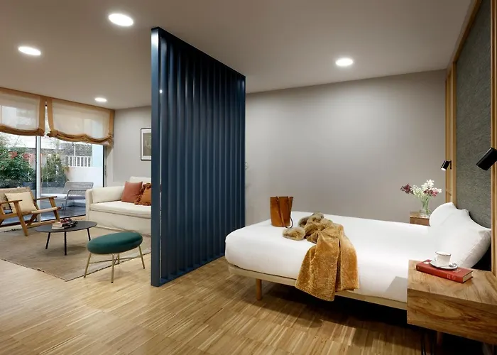 I Loft Santiago By Upper Luxury Housing 圣地亚哥－德孔波斯特拉